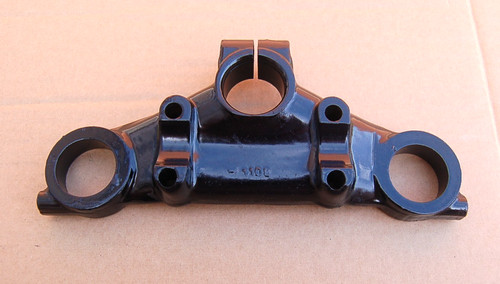 Triumph nacelle type top yoke