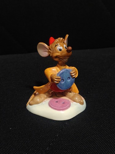 Disney showcase collection jaq - collection,