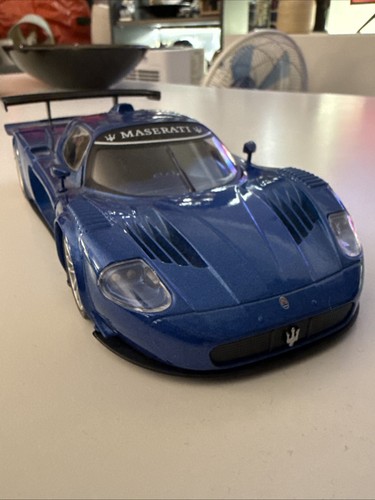 Motormax blue maserati mc12 - motormax,