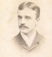 Portrait gentleman W Eskett