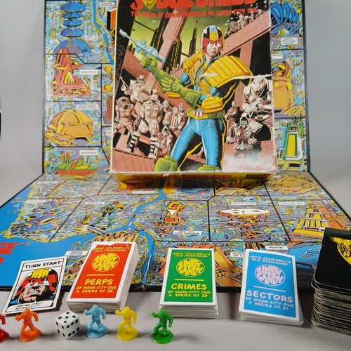 Vintage 1982 judge dredd board - 1982,