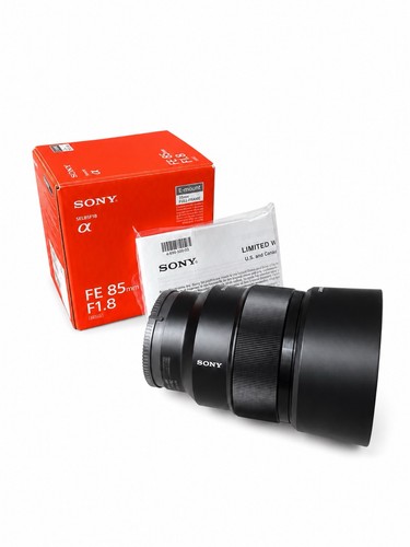 Sony 85mm 8 lens - fe, f/1.8