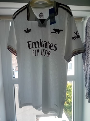 Arsenal 3rd strip white - arsenal,