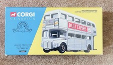 Corgi Classic 35002 - LONDON TRANSPORT AEC Routemaster Bus RM664 Set. BNIB