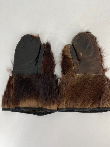 Beaver fur mittens - mittens, trappers