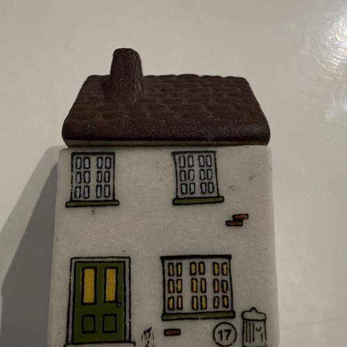 Wade ceramic miniature - ceramic, cottage