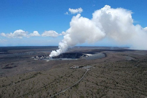 Kilauea volcano erupting - kilauea,