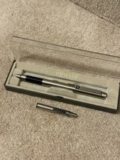 Vintage Parker 25 Fountain Pen