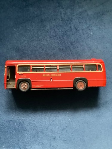 White metal bus 76 - bus, 1:76