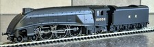 Hornby R30124 LNER, W1 Class, 'Hush Hush' Streamlined, 4-6-4, 10000 - Era 4