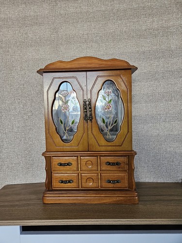Vintage large wooden jewellery - vintage,
