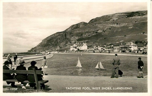 Llandudno yachting pool - llandudno,