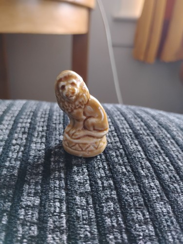 Wade whimsies lion sitting - lion,