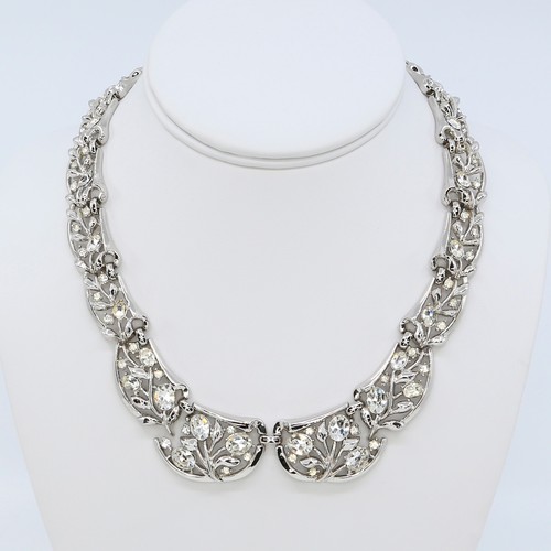 Vintage trifari collar choker - collar,