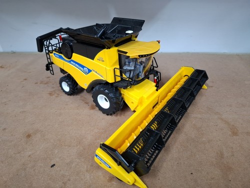 Britains new holland cr9 - britains,