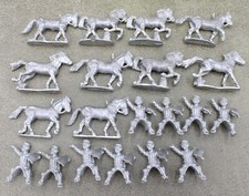 28mm Renaissance metal MEDIUM CAVALRY x10 unptd £46 at Essex Miniatures 26667