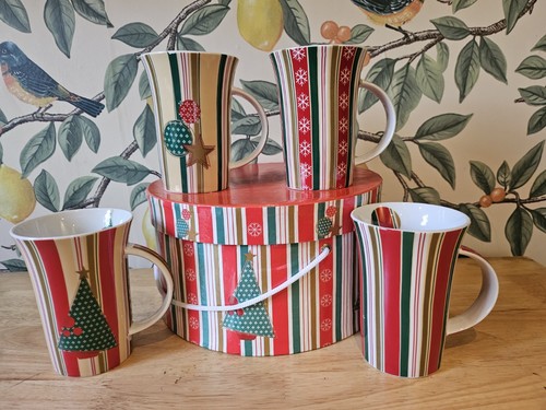 Maxwell williams set - &,