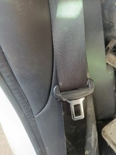8975HY 1304685 rear seat belt