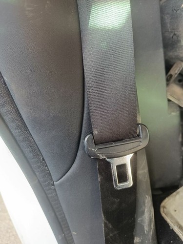 8975hy 1304685 rear seat belt - seat,