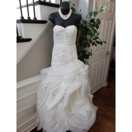 White vera wang - by,