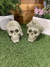 STONE GARDEN PAIR OF PIRATES