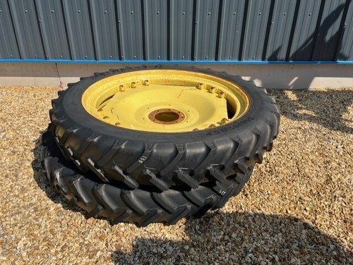 Bkt 300 r52 tyres on - tyres, 8