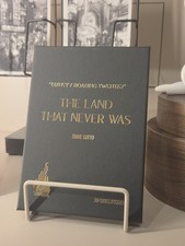 Disneyland Paris Eddie Under