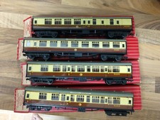 4 Hornby Dublo Coachs great