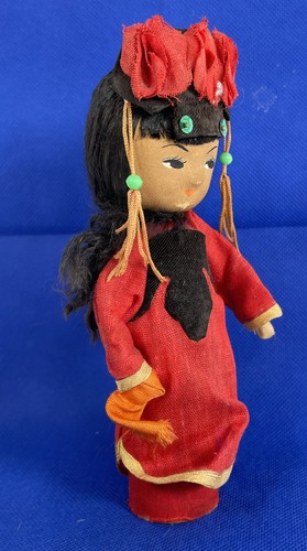 Vintage 1970s asian - peg, doll
