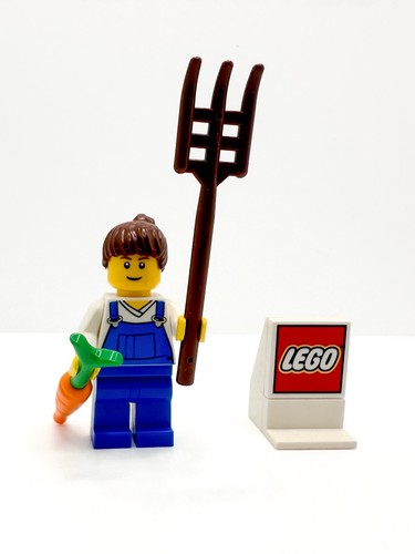 Lego farm hand - hand, female