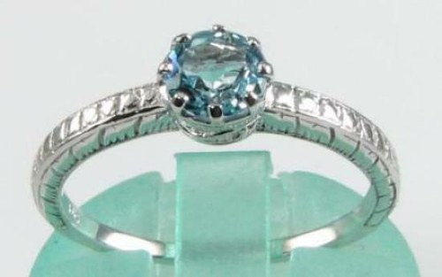 9ct white gold ice blue - gold,