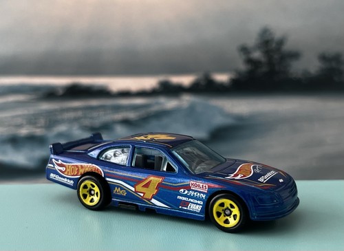 Hotwheels chevy impala no4 - hotwheels,