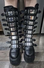 Demonia Dammed 318 size 6 