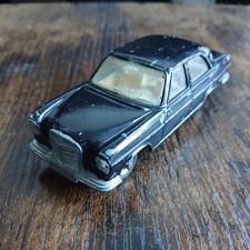 Dinky Toys Mercedes Benz 250