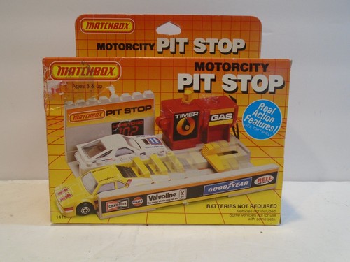 Matchbox motorcity pit - matchbox,