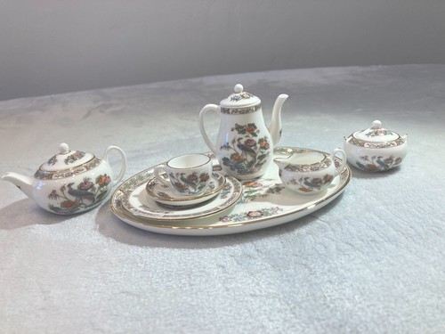 Discontinued wedgwood mini - discontinued,