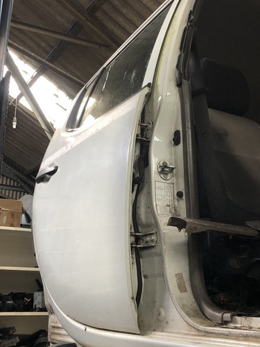Mitsubishi l200 b40 rear - mitsubishi,