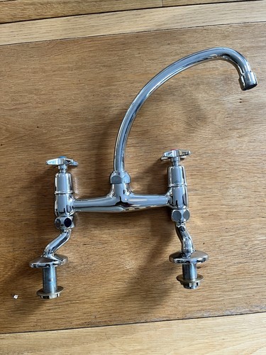 Sink bridge style mixer tap - bridge,