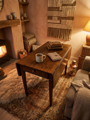 Antique welsh oak drop - drop, leaf