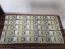 25 X Bank of England Queen