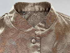 ORIENTAL Style Gold Button