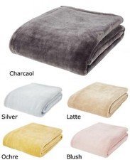 Catherine Lansfield Extra Large Raschel Velvet  Touch Blanket Throw Over