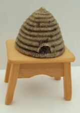 Dollshouse 12th scale - Bee