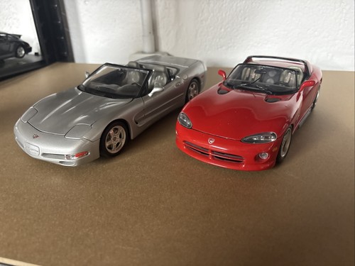 Diecast model cars - 1:18,