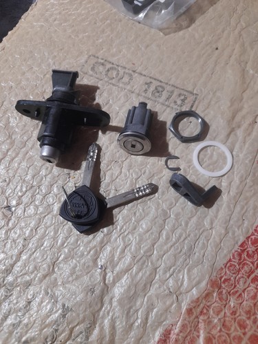 Fuel cap and - trunk, lock