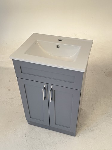 Gloss bathroom 600mm cabinet - gloss,