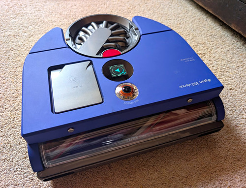 Dyson 360 vis - vis, nav