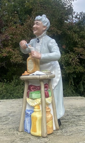 Royal doulton figurine - figurine, ‘a