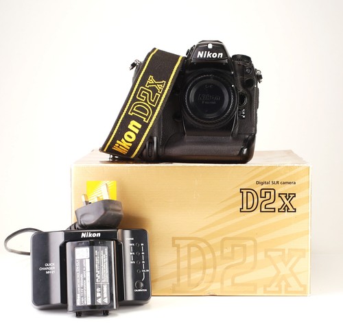 Nikon d2x camera body only - d2x,