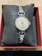 Ladies Antique Hand Wind